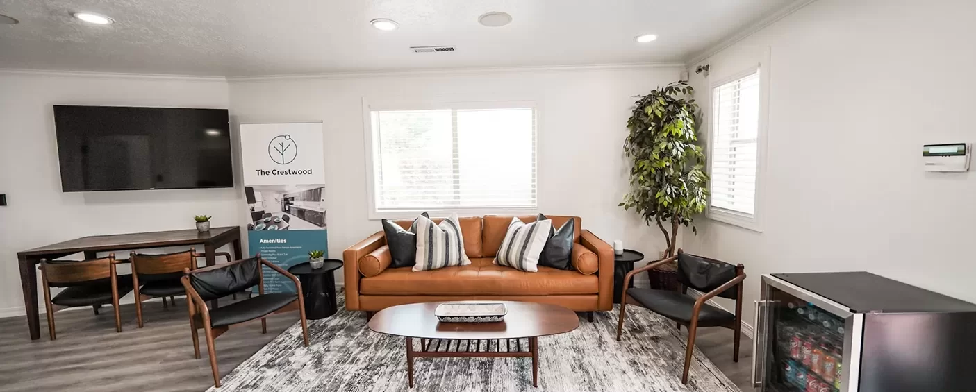 The Crestwood apartment community photo