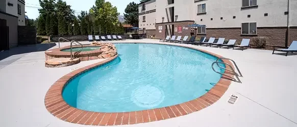 The Crestwood - Pool