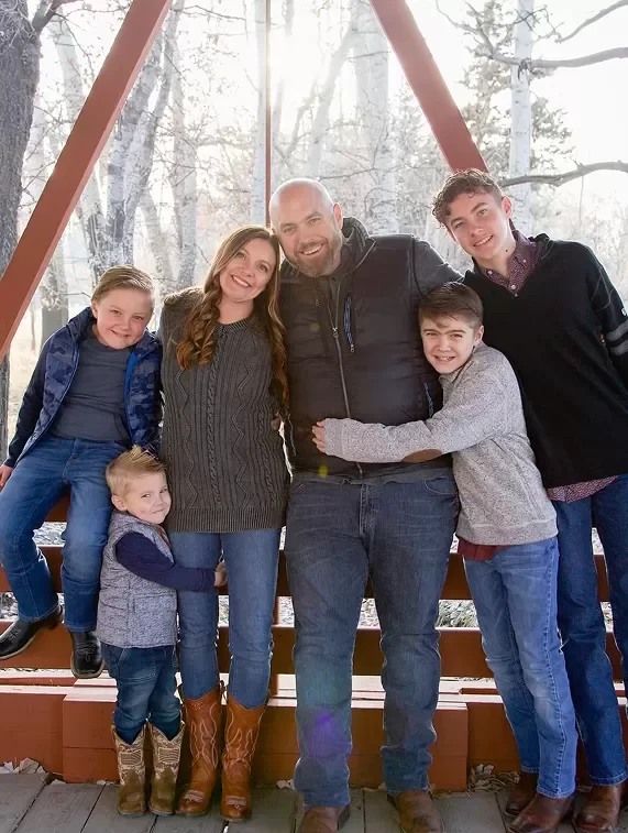 Field Director of the Freedom Financial - "Darin Elggren" with his family