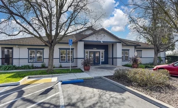 Leasing Office | Alhambra Apartments