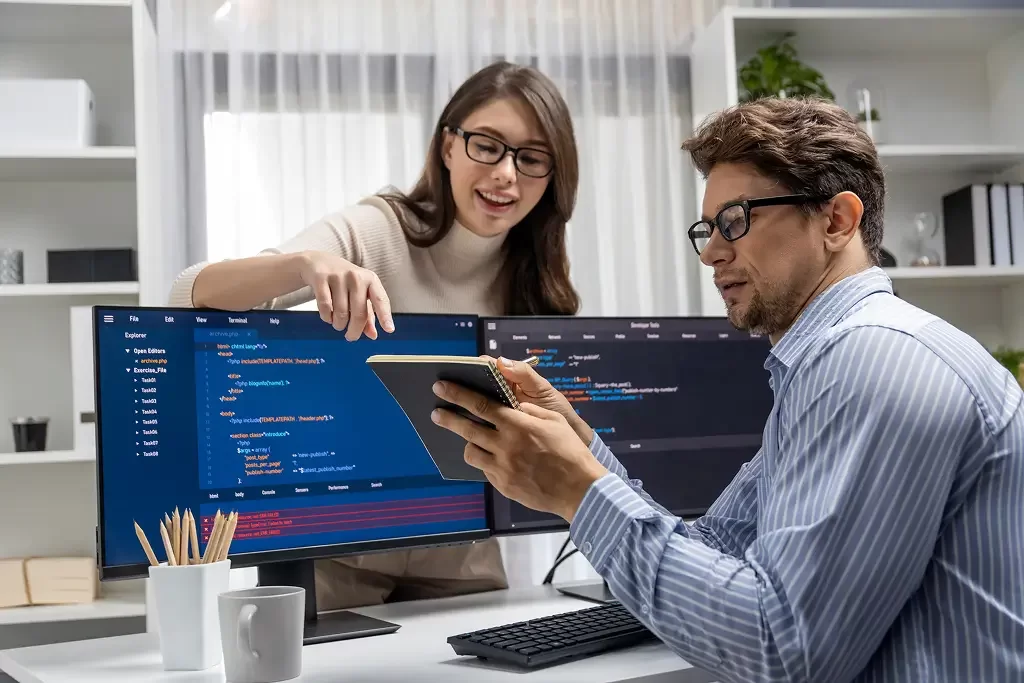 Exploring the Advantages of Outsourcing Custom Software Development